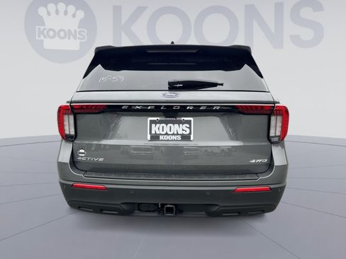 New 2026 Ford Explorer Active AWD/4WD image 5
