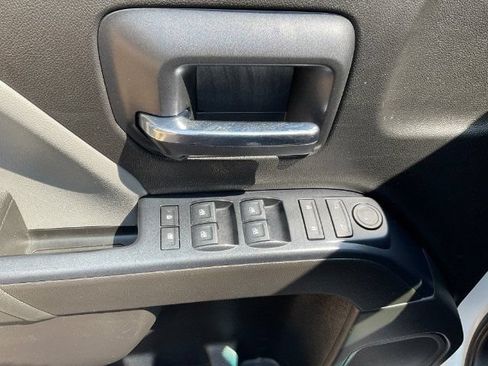 Used 2018 Chevrolet Silverado 2500 W/T w/ WT Convenience Package AWD/4WD image 19
