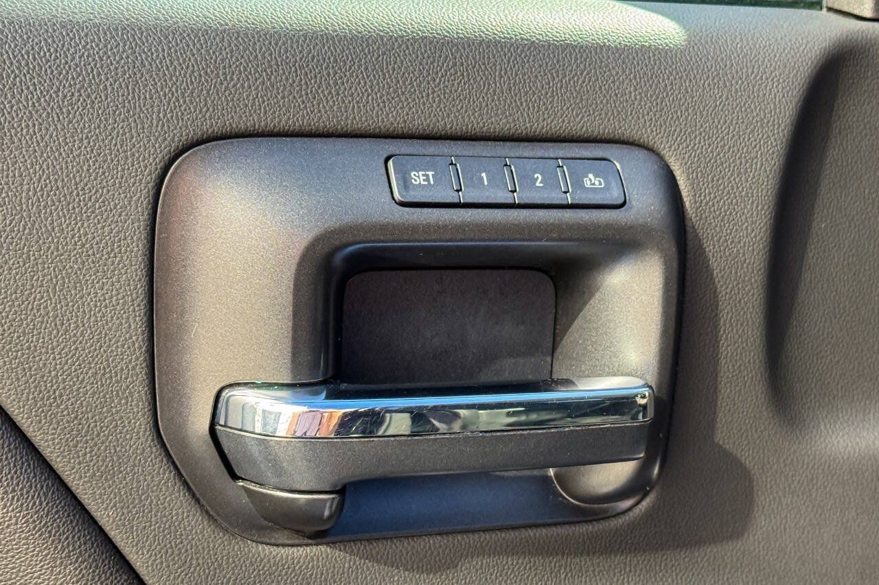 Used 2019 Chevrolet Silverado 2500 LTZ w/ Duramax Plus Package AWD/4WD image 32