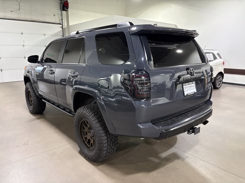 Used 2024 Toyota 4Runner TRD Off-Road Premium w/ Moonroof Package AWD/4WD image 5