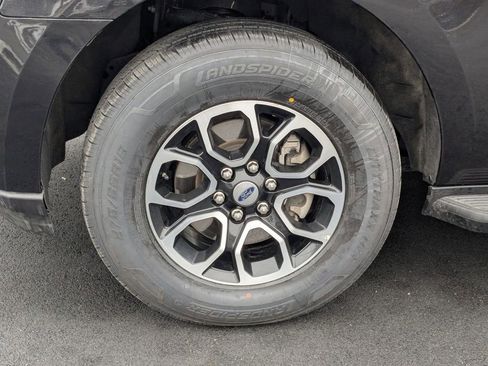 Used 2024 Ford Expedition Max XLT image 13