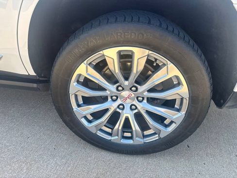 Used 2022 GMC Yukon Denali AWD/4WD image 16