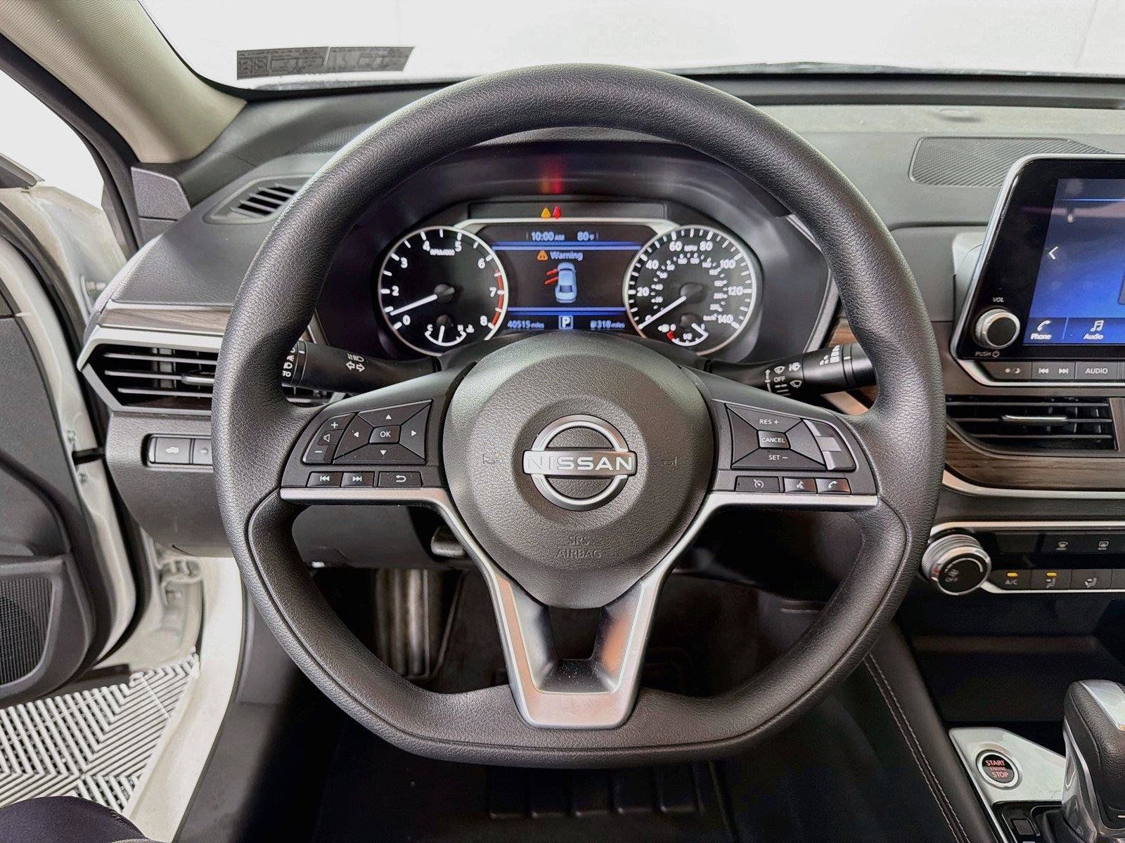 Used 2023 Nissan Altima 2.5 SV AWD/4WD image 3