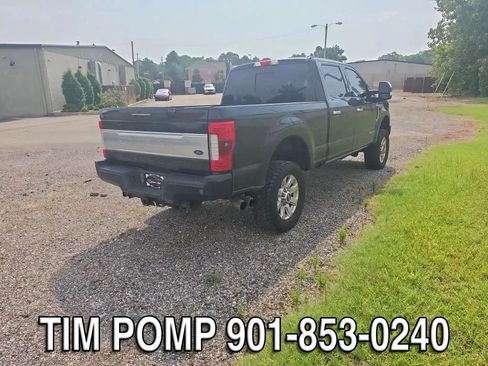 Used 2017 Ford F250 Platinum w/ Platinum Ultimate Package AWD/4WD image 10