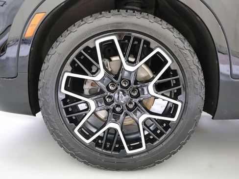 Certified 2023 Chevrolet Blazer RS w/ Driver Confidence II Package AWD/4WD image 21