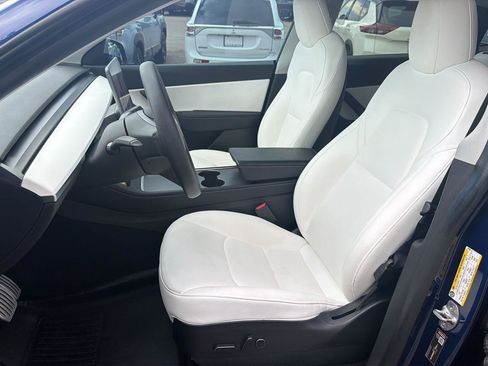 Used 2022 Tesla Model Y Performance AWD/4WD image 8
