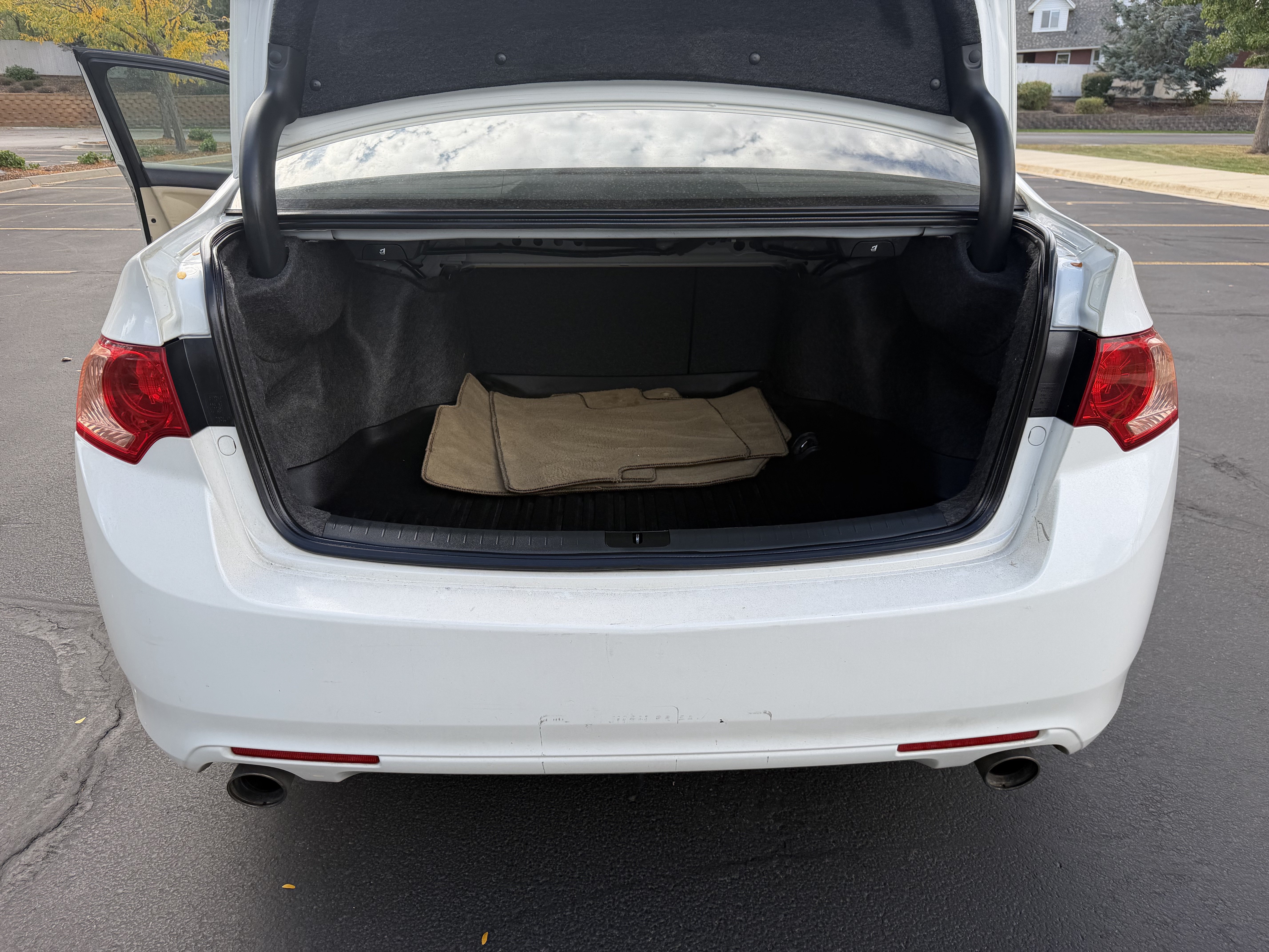 Used 2012 Acura TSX Sedan FWD image 25