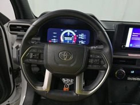 Used 2024 Toyota Tacoma TRD Sport AWD/4WD image 11