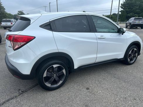 Used 2018 Honda HR-V EX image 4