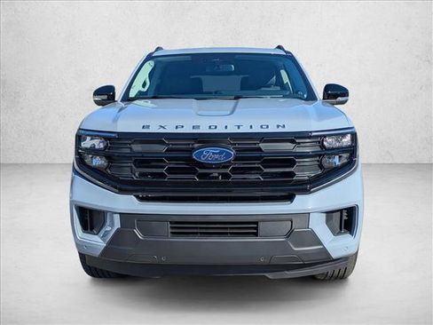 New 2026 Ford Expedition Active image 6
