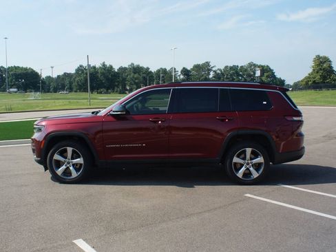 Used 2021 Jeep Grand Cherokee L Limited RWD image 14
