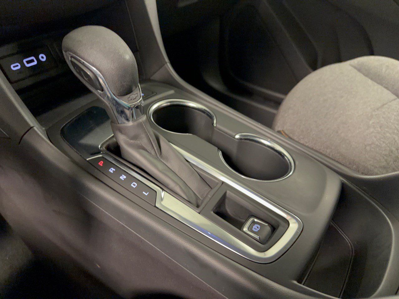 Used 2024 Chevrolet Equinox LT w/ LPO, Floor Liner Package FWD image 21