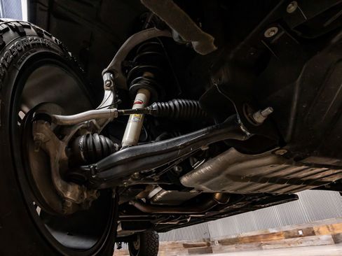 Used 2021 Chevrolet Silverado 1500 LT Trail Boss w/ Convenience Package II image 13