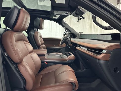 Used 2025 Lincoln Navigator L Reserve image 66