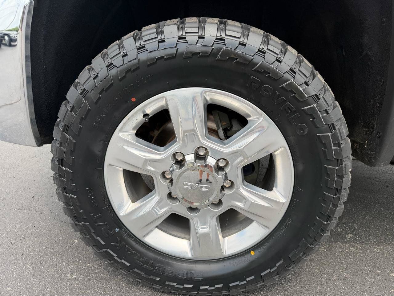 Used 2018 GMC Sierra 2500 SLT w/ Duramax Plus Package AWD/4WD image 18