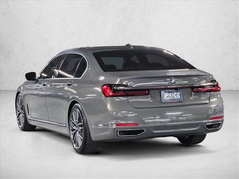 Used 2020 BMW 740i RWD image 8
