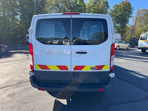 Used 2018 Ford Transit 250 130 Low Roof image 4