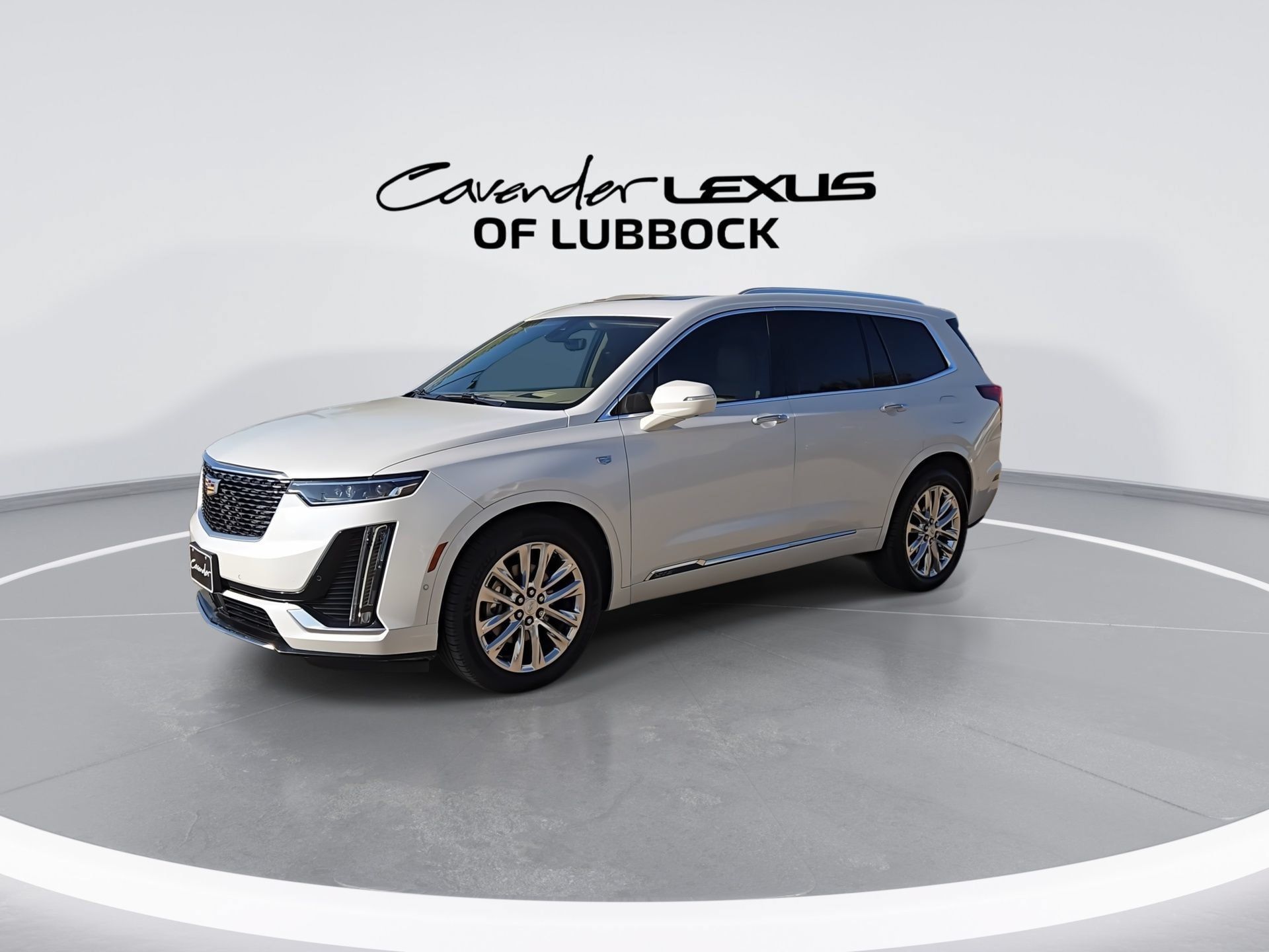 Used 2020 Cadillac XT6 Premium Luxury w/ Platinum Package FWD image 4