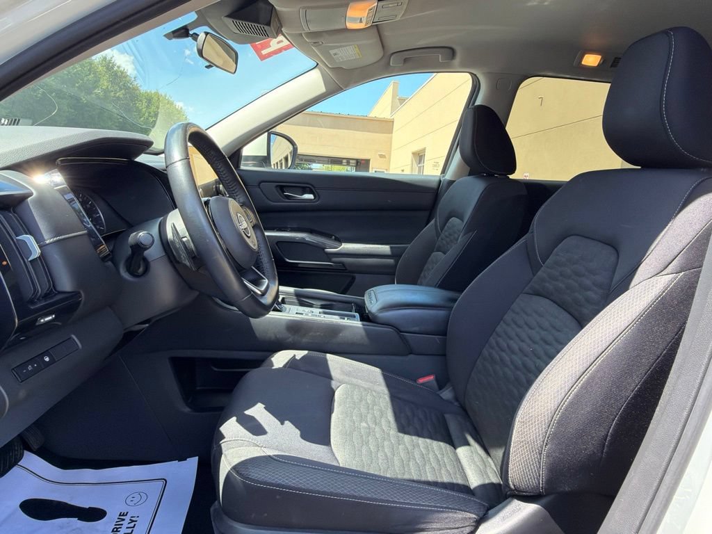 Used 2022 Nissan Pathfinder SV FWD image 22