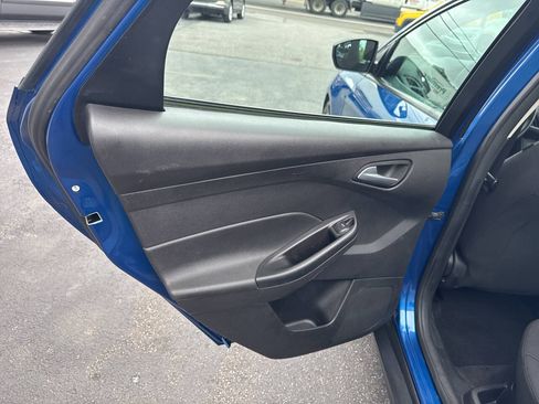 Used 2018 Ford Focus SE FWD image 17