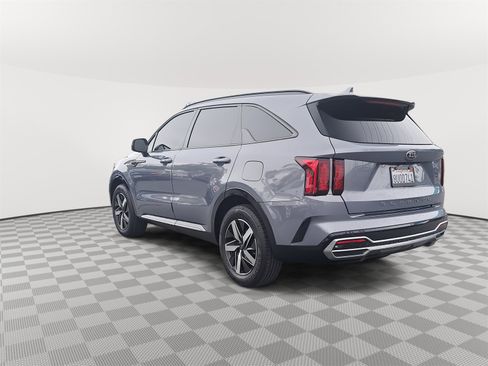 Used 2021 Kia Sorento S image 7