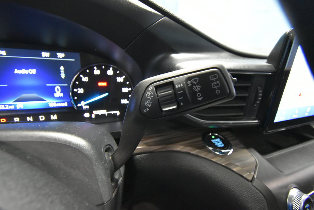 Used 2020 Ford Explorer Limited AWD/4WD image 17