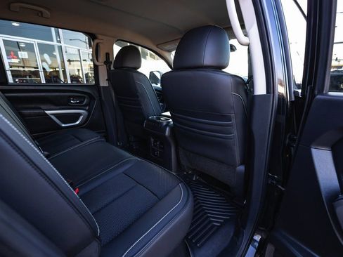 Used 2018 Nissan Titan PRO-4X image 36