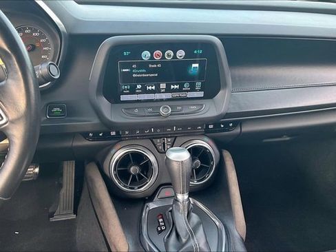 Used 2018 Chevrolet Camaro LT w/ RS Package image 9