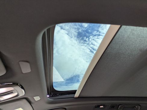 Used 2022 Volvo XC60 B6 Inscription w/ Protection Package Premier image 20