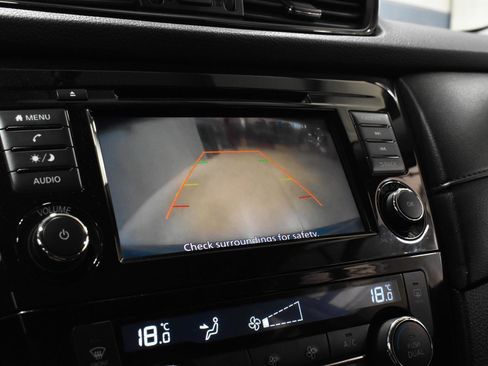 Used 2019 Nissan Rogue S image 16