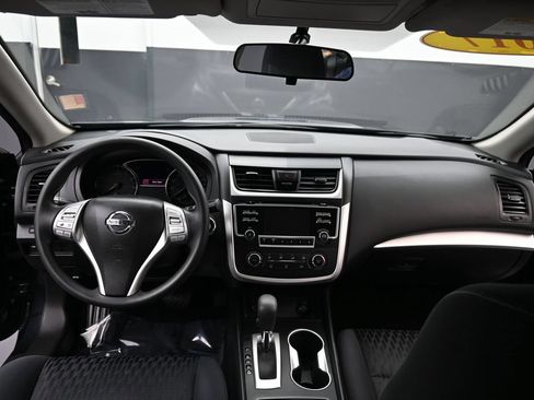 Used 2017 Nissan Altima 2.5 S w/ Power Driver Seat Package FWD image 9