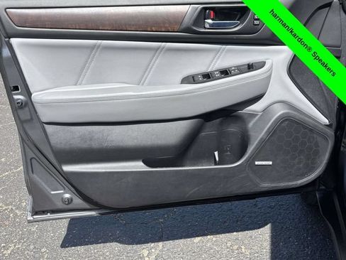 Used 2019 Subaru Outback 2.5i Limited AWD/4WD image 10