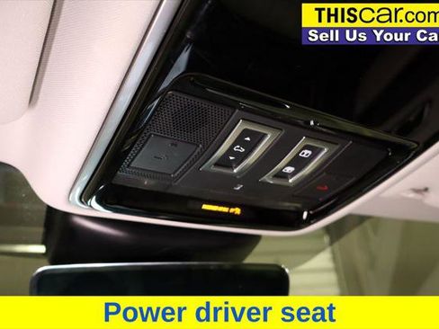 Used 2020 Land Rover Range Rover Velar R-Dynamic S image 18