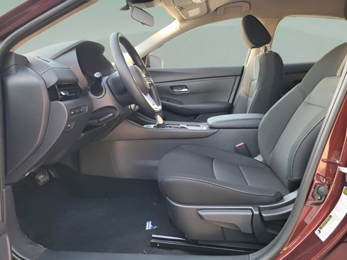 New 2025 Nissan Sentra SV image 11