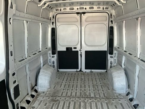 Used 2025 RAM ProMaster 2500 w/ Convenience Group FWD image 13