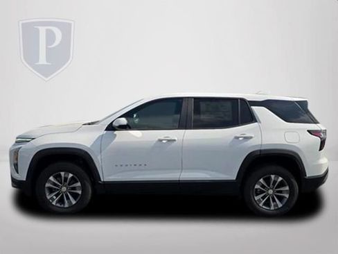New 2027 Chevrolet Equinox LT FWD image 10