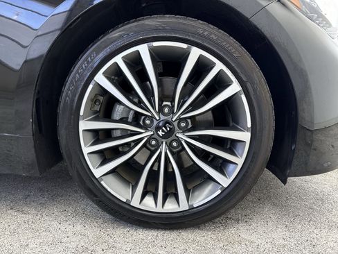 Used 2018 Kia Stinger Premium image 43