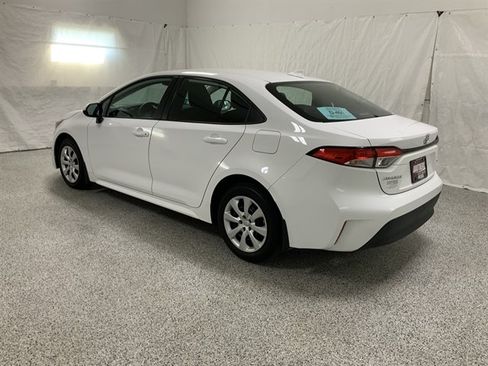 Used 2025 Toyota Corolla LE FWD image 7