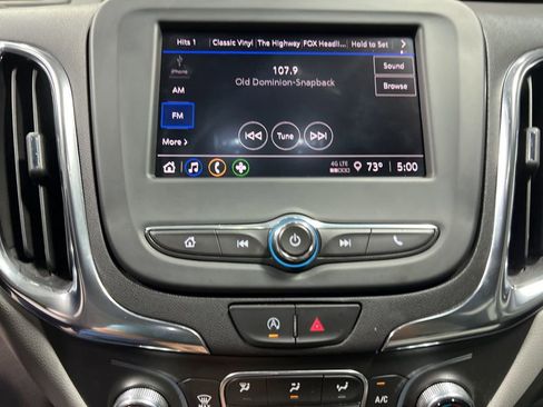 Used 2024 Chevrolet Equinox LT image 31