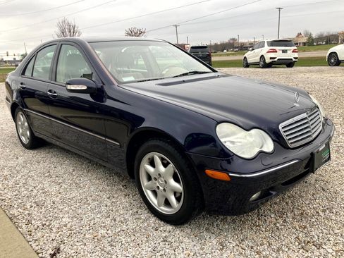 Used 2002 Mercedes-Benz C 240 Sedan image 4