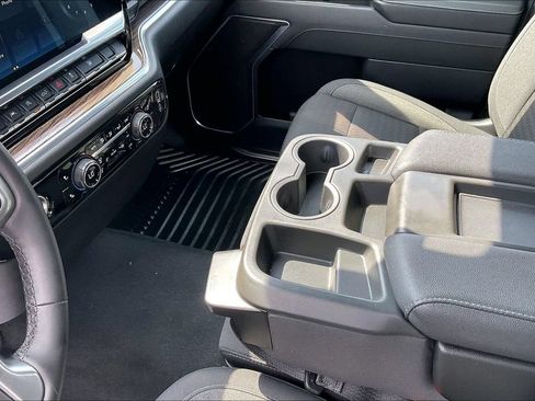 Used 2023 Chevrolet Silverado 1500 LT AWD/4WD image 22