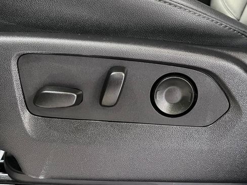 Used 2025 Chevrolet Silverado 1500 RST image 34