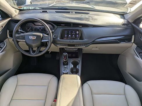 Certified 2023 Cadillac XT4 Premium Luxury image 16