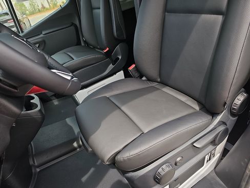 New 2025 Mercedes-Benz Sprinter 2500 image 15