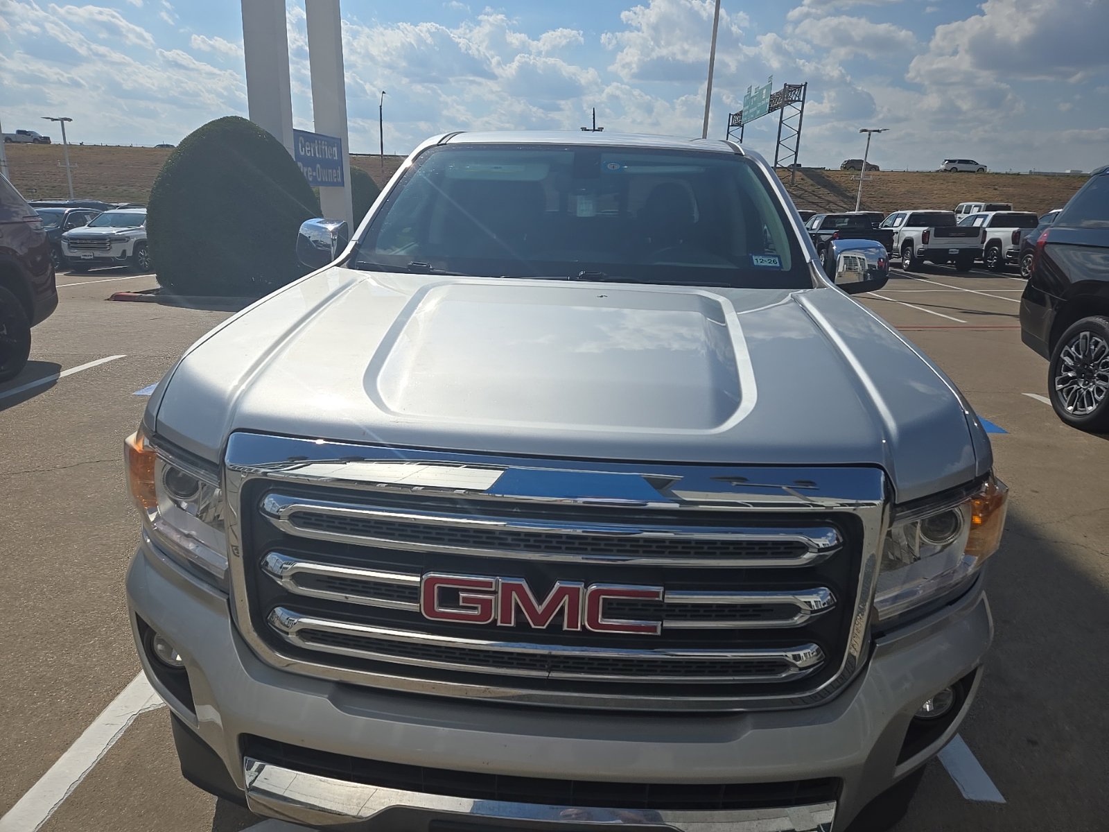 Used 2016 GMC Canyon SLT RWD image 2