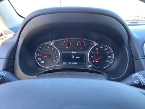 Used 2024 GMC Terrain SLT image 34