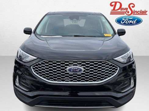 Used 2024 Ford Edge SEL w/ Convenience Package AWD/4WD image 2