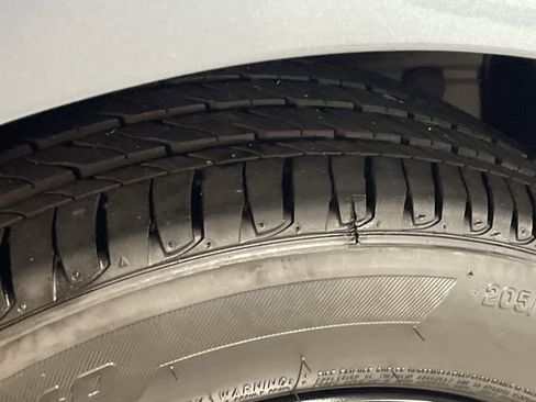 Certified 2025 Toyota Corolla LE image 12