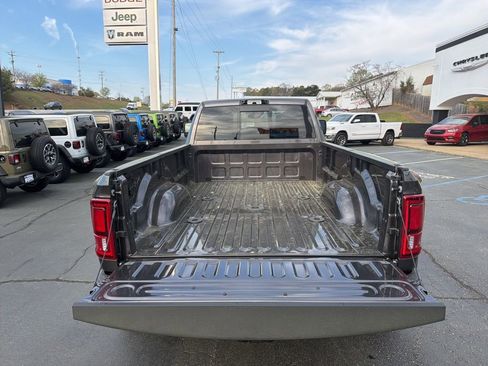 New 2026 RAM 3500 Laramie w/ Max Tow Package AWD/4WD image 11