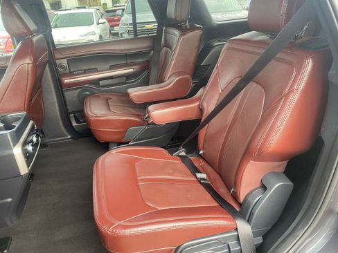 Used 2024 Ford Expedition Limited image 29